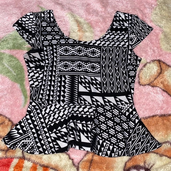 Blouse - Picture 1 of 6